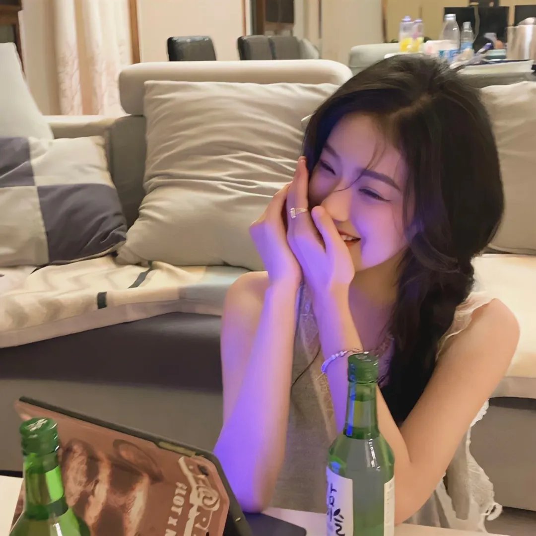 窗户上的阴影